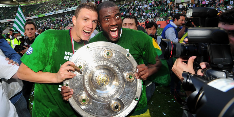 VfL Wolfsburg Từ Câu Lạc Bộ Nhỏ Đến Đại Gia Bundesliga